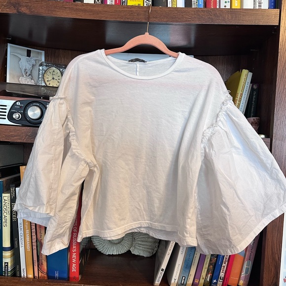 Zara Tee with Exaggerated Flare Sleeves - Picture 1 of 4